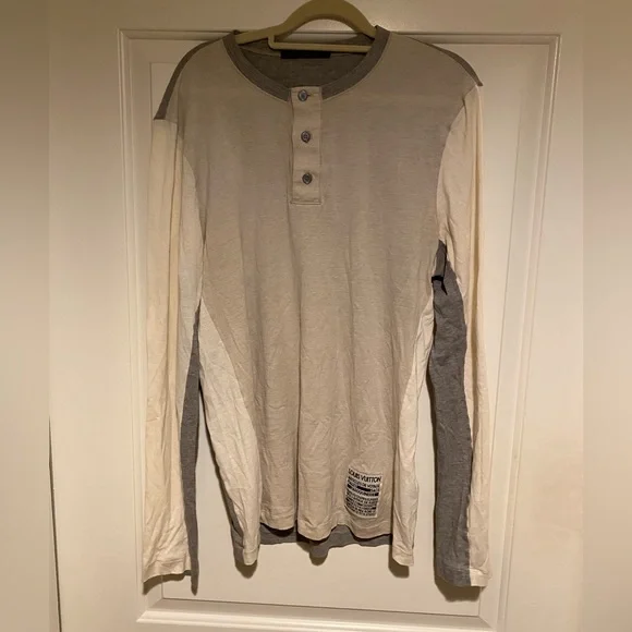 Louis Vuitton Long Sleeve Tee - Picture 1 of 6